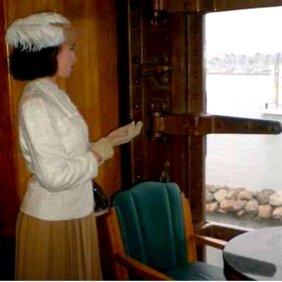 Meet your Posher, Hadiqa - Picture 3 of 11